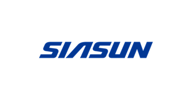 新松智能服務型機器人主持2014員工總結表彰大會