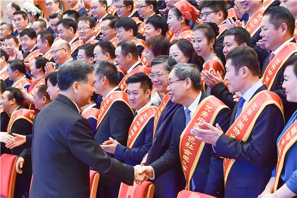 曲道奎總裁榮獲“優(yōu)秀中國特色社會(huì)主義事業(yè)建設(shè)者”稱號